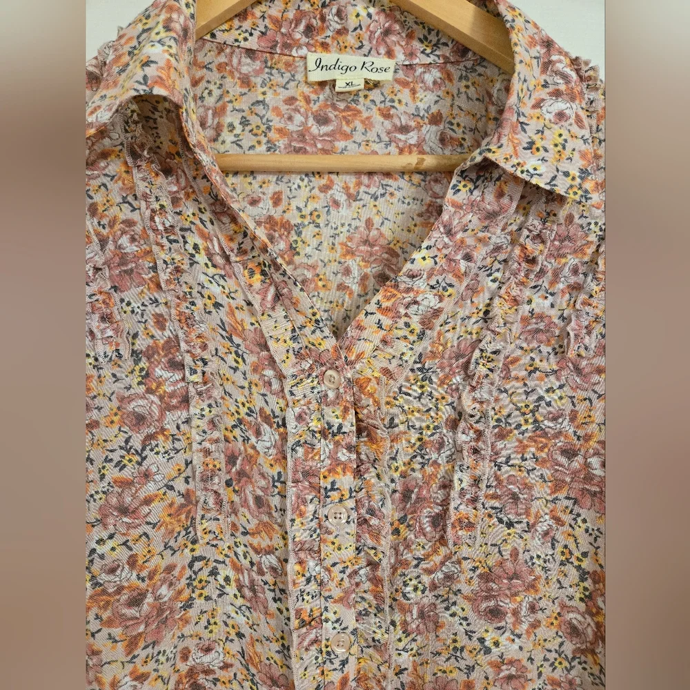 Indigo Rose pink Floral Button-Up Blouse with ruffles size XL - Picture 4 of 7